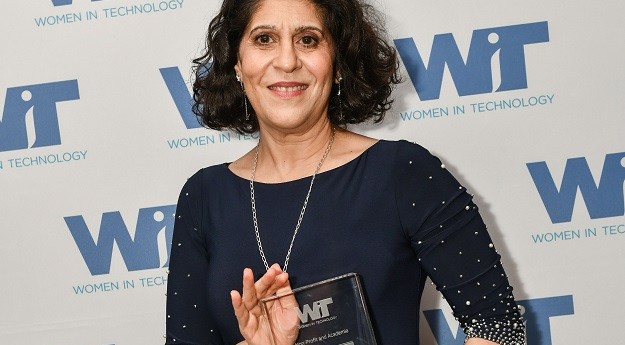 Nadine Alameh receives Women in Technology award
