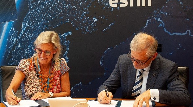 SmartSat CRC, ESA sign EO collaboration agreement