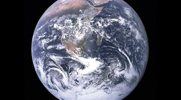 NOAA removes restrictive EO licence conditions
