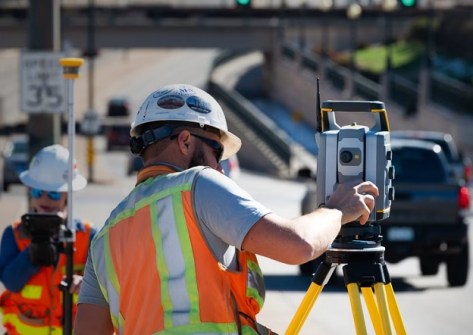 Trimble and Esri renew strategic partnership