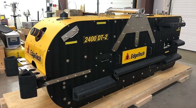 Fugro donates side-scan sonar equipment to CSIRO Fugro donates side-scan sonar equipment to CSIRO
