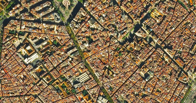 Managing Large Photogrammetry Projects Simultaneously