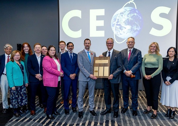 Team Australia takes the helm at CEOS