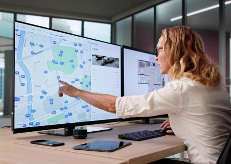 Women in GIS awards and scholarships Women in GIS awards and scholarships