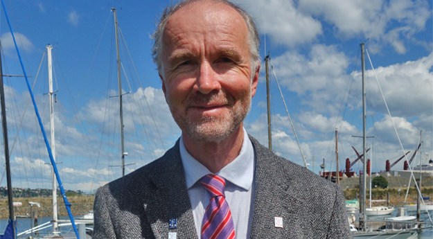 Vale: Dr Peter Knight, hydrographic surveyor