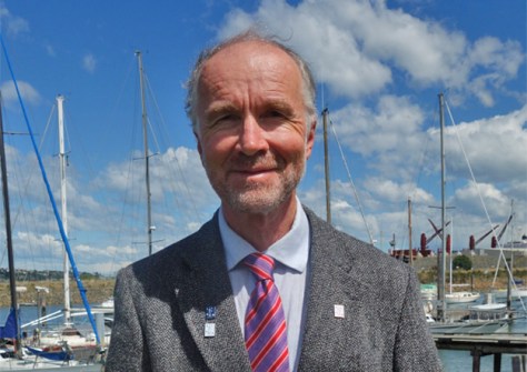 Vale: Dr Peter Knight, hydrographic surveyor Vale: Dr Peter Knight, hydrographic surveyor